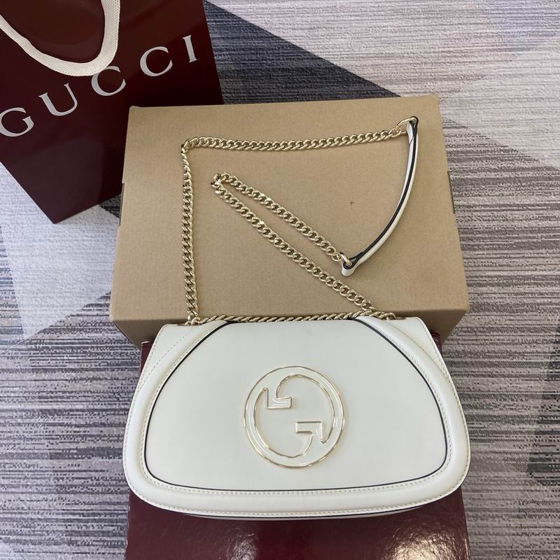 Gucci White Logo Shoulder Bag with Gold-Tone Chain