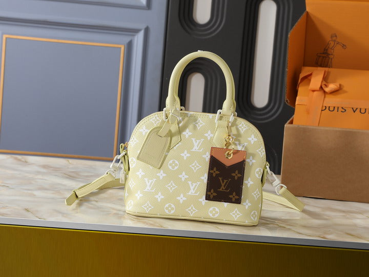 Louis Vuitton Alma BB – Ivory Monogram Canvas