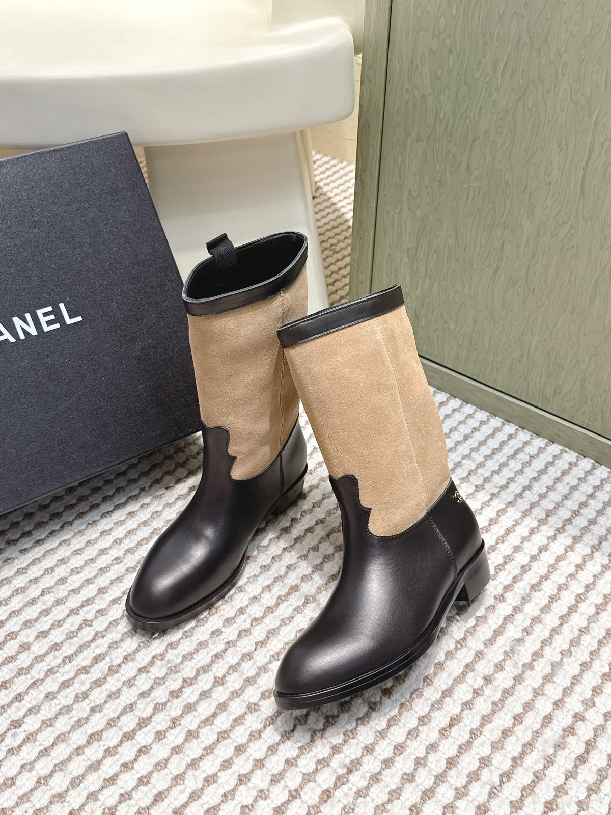 CHANEL 25S MID-CALF BOOTS IN TAN BROWN SUEDE MIX BLACK CALFSKIN