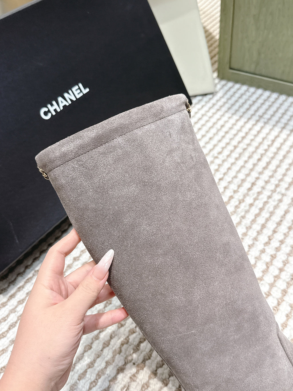 CHANEL 25S KNEE-HIGH BOOTS IN GREY SUEDE GOLD HARDWARE